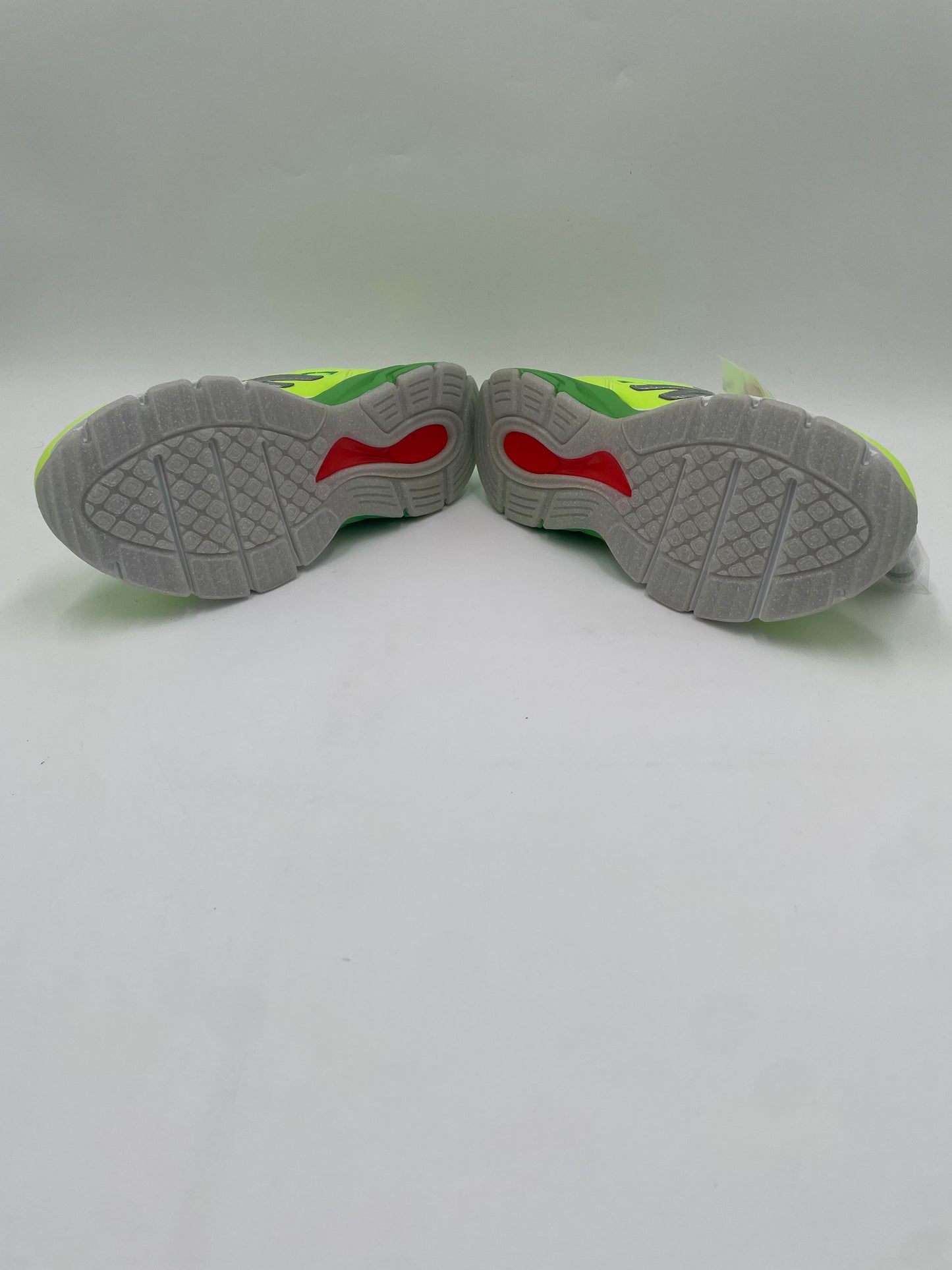 New Balance 99vo4 (dtlr festive)