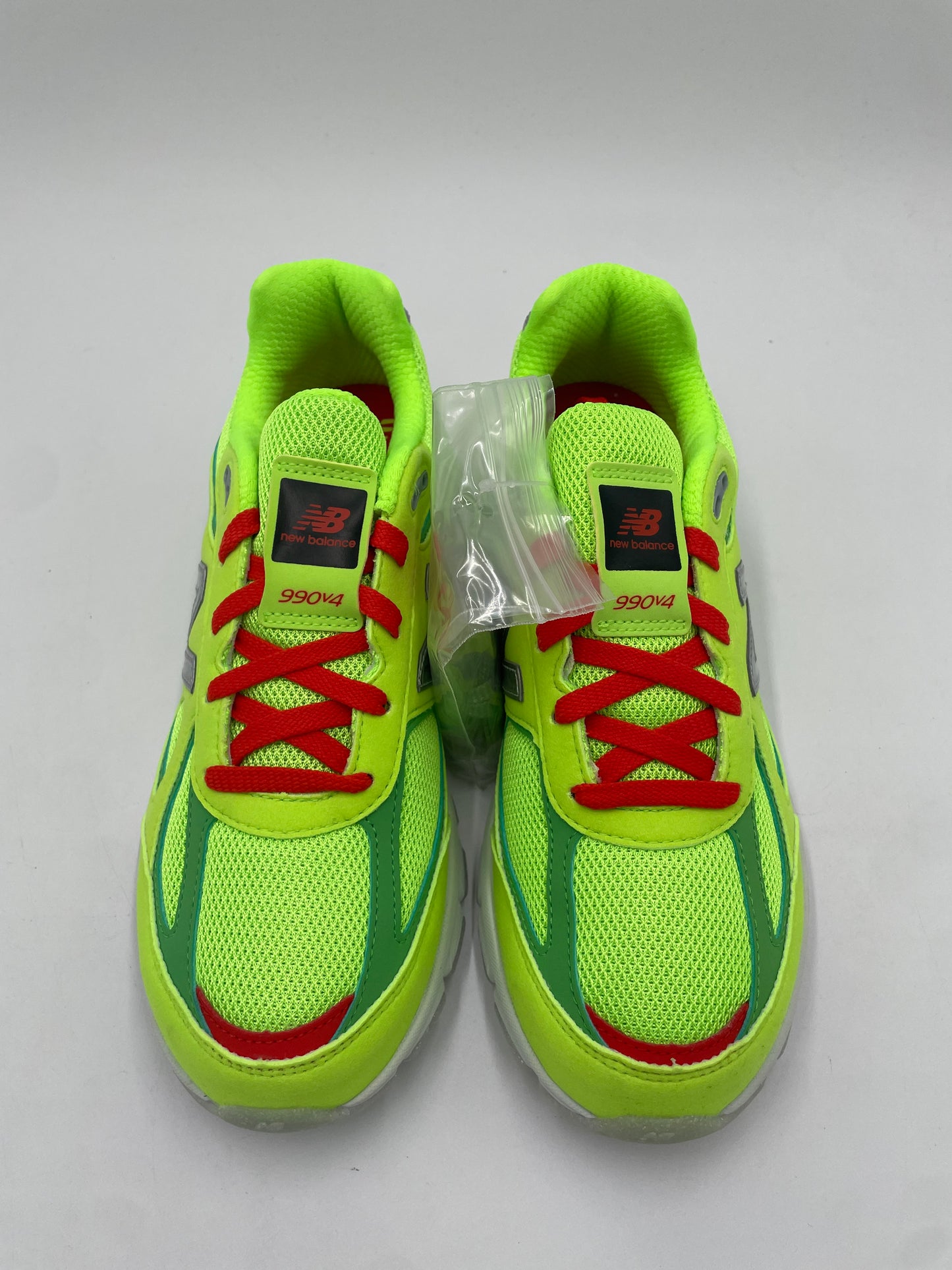 New Balance 99vo4 (dtlr festive)