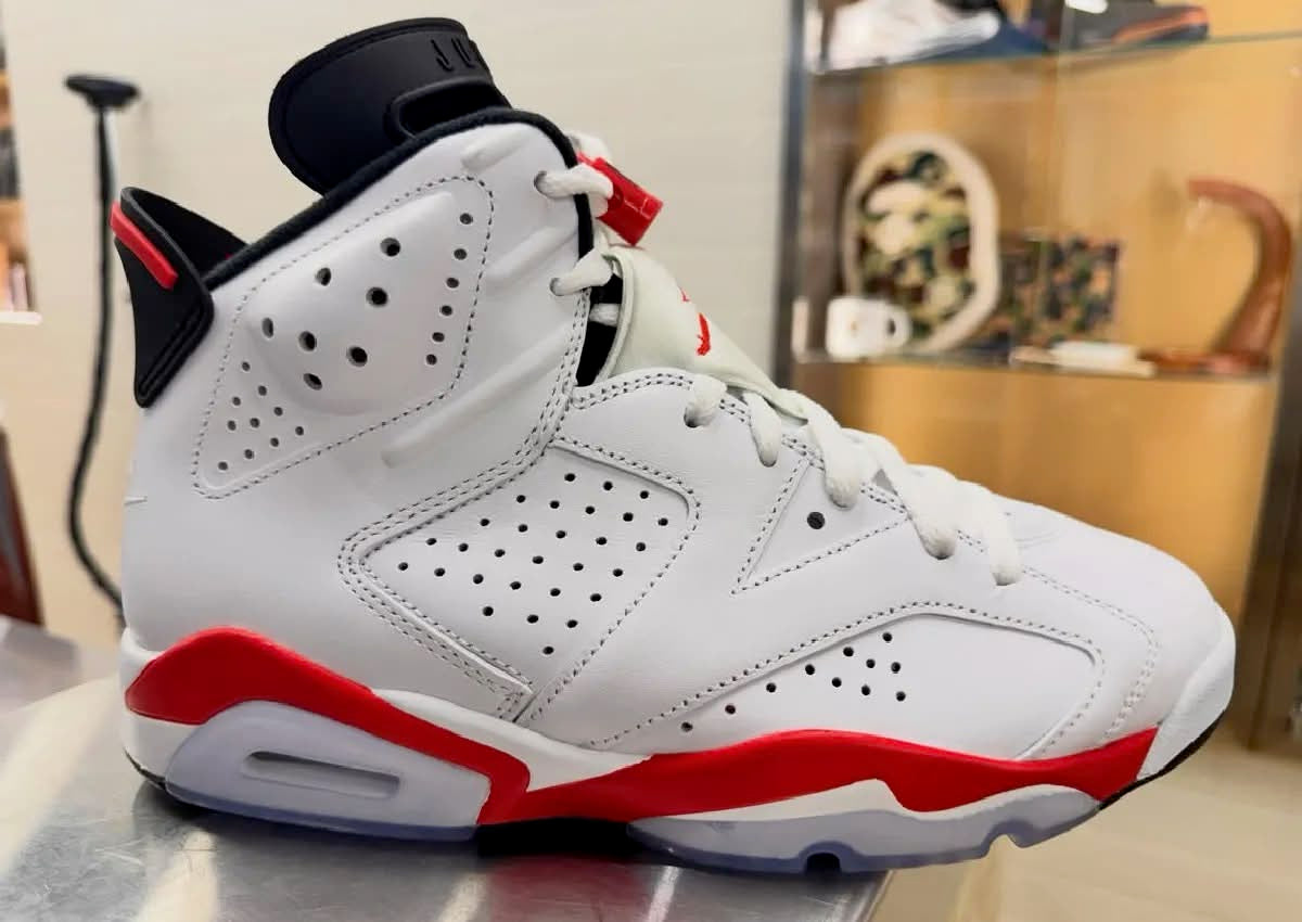 Air Jordan retro 6s ‘White varsity’ Men’s