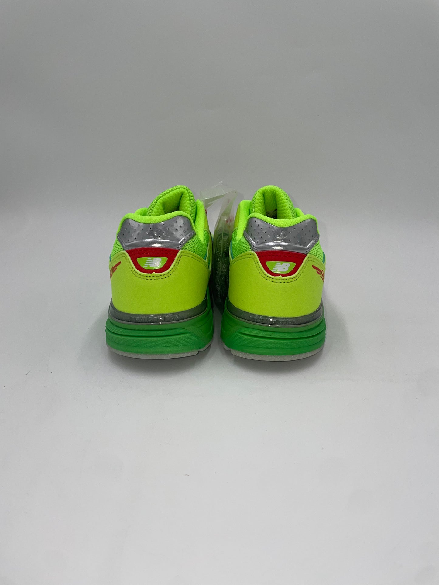 New Balance 99vo4 (dtlr festive)