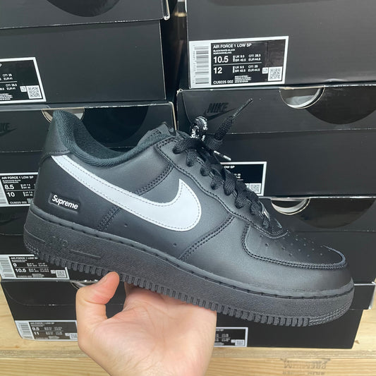 Supreme Nike Air Force 1 Black/ White swoosh