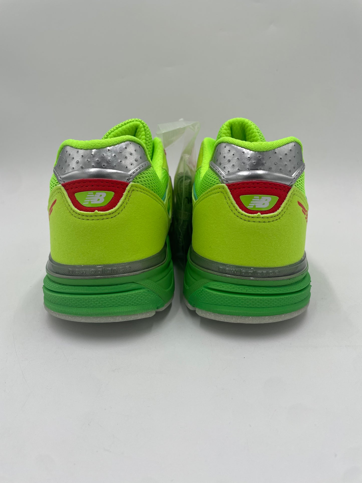 New Balance 99vo4 (dtlr festive)