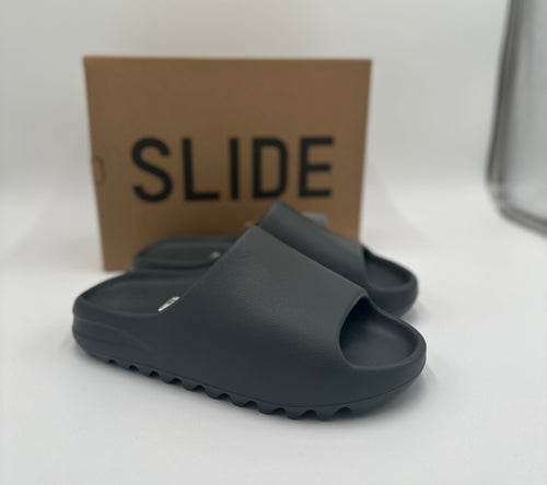 Yeezy Slide “Slate Grey”