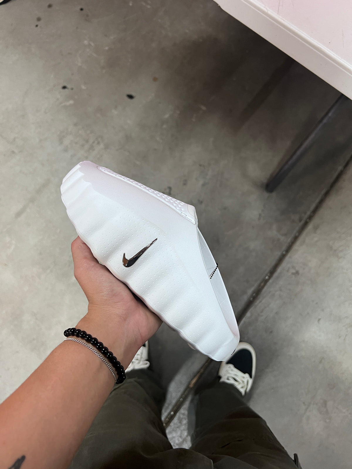 Nike mind 001 slides ‘summit white’