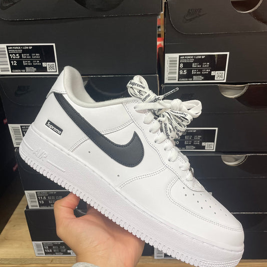Supreme Nike Air Force 1 White/ Black swoosh