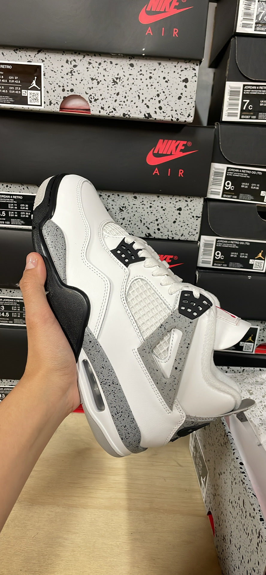 Air Jordan retro 4 “white cement” men’s