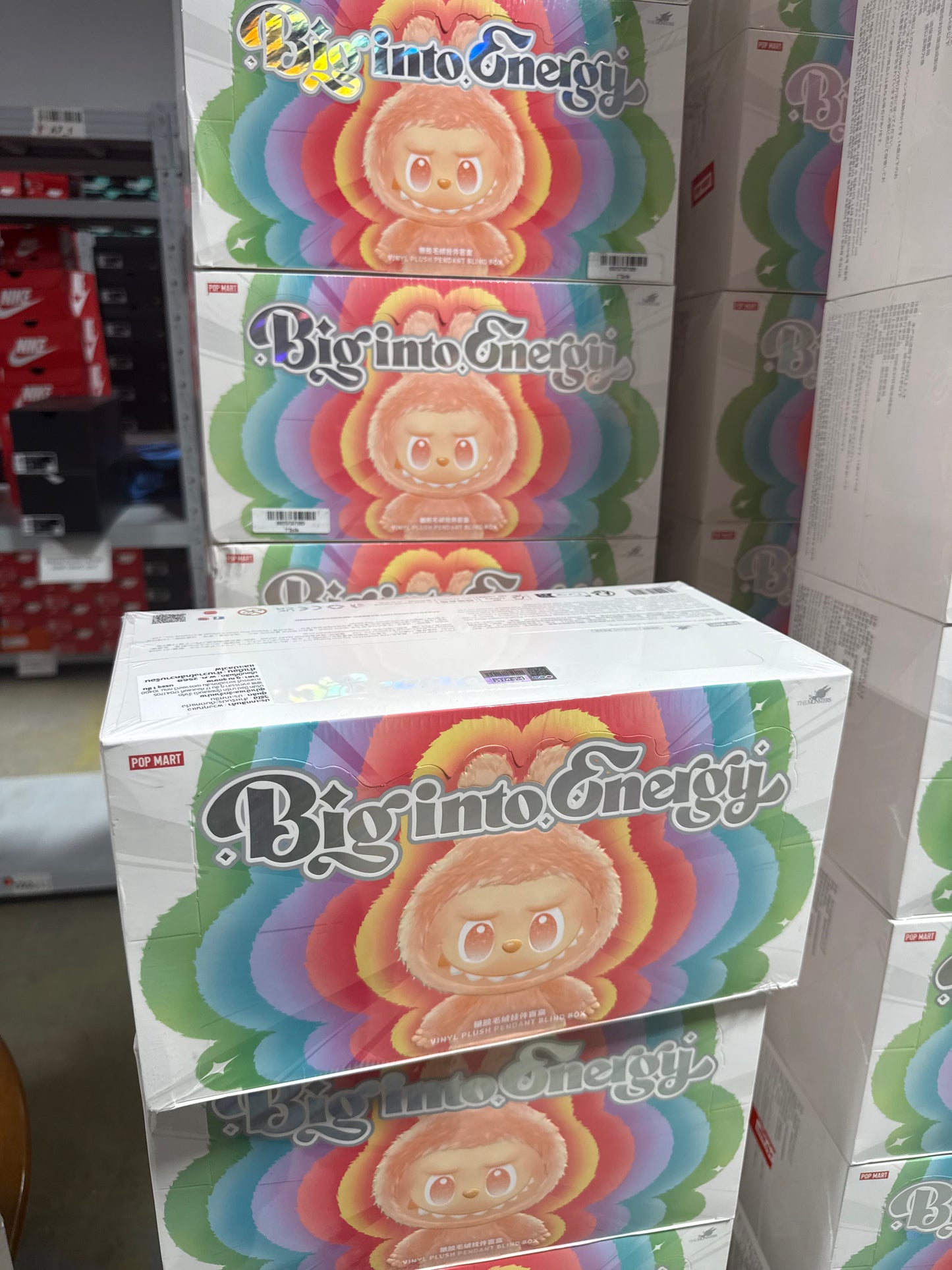 Pop mart Big Into Energy Labubu