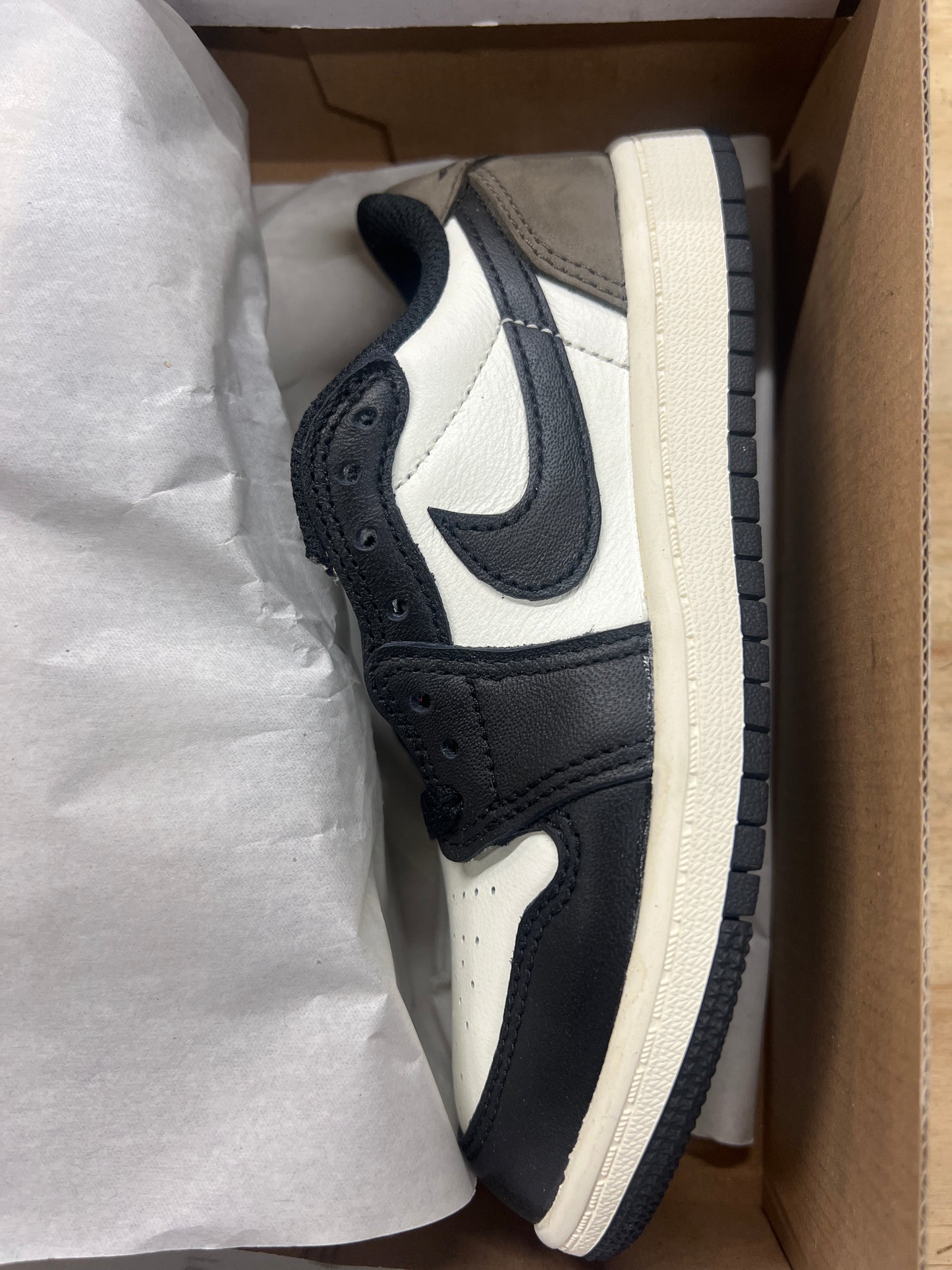 Jordan 1 retro low og “mocha” ps