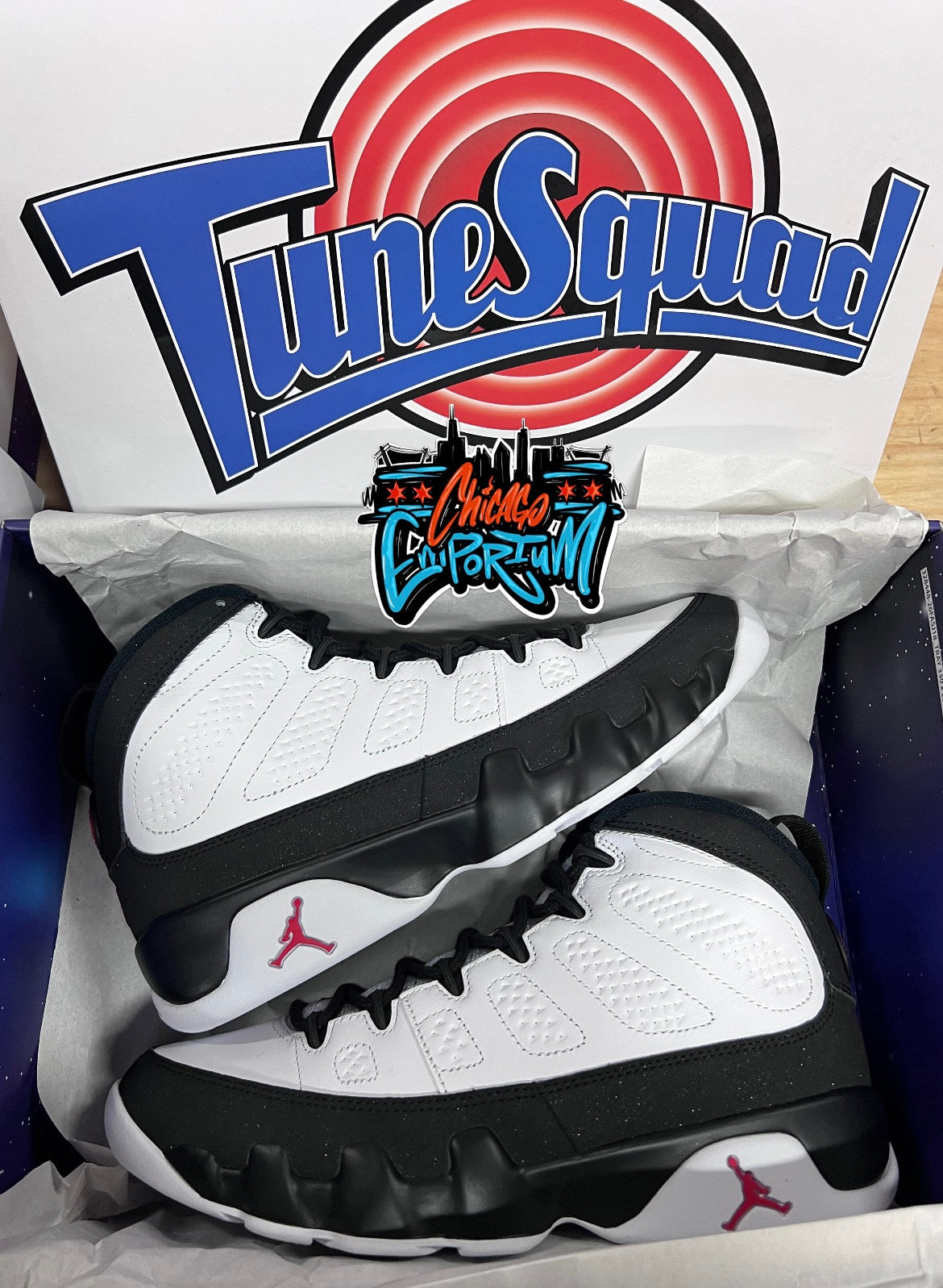 Jordan retro 9 ‘Space jam’ Grade school