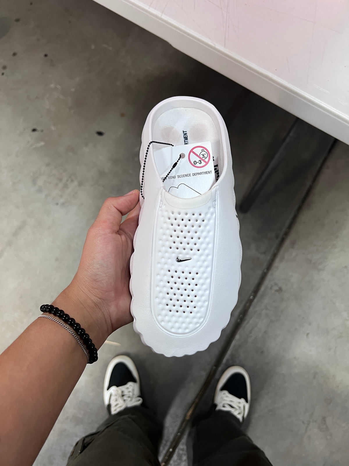 Nike mind 001 slides ‘summit white’