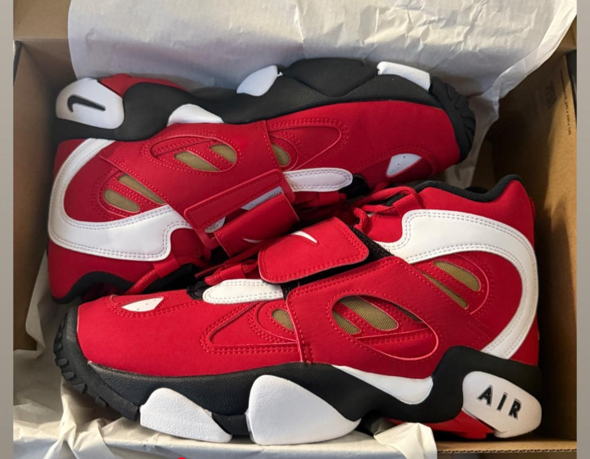 Nike Air Diamond Turf 2 “Fire Red” GS