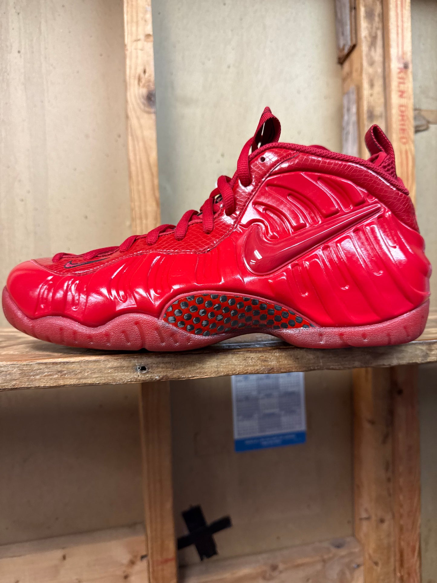 Nike Air Foamposite “Red October” 2026 Grade school and men’s