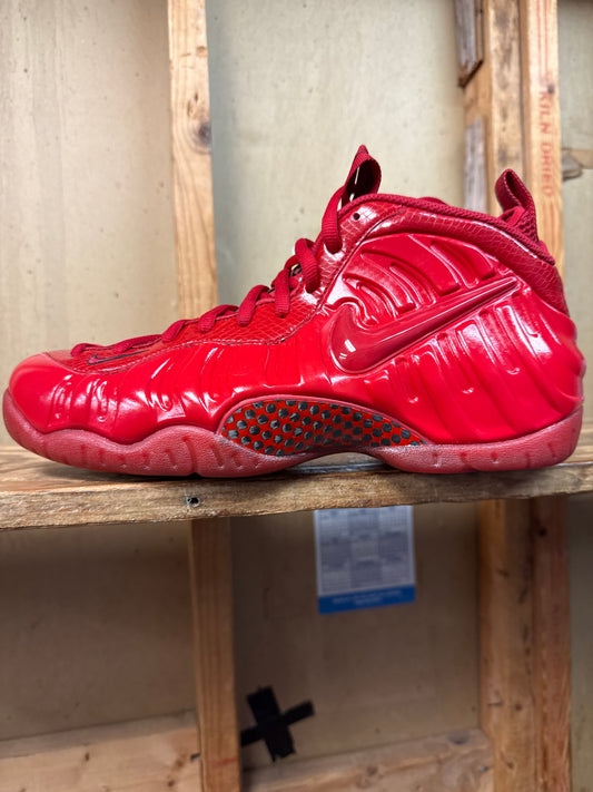 Nike Air Foamposite “Red October” 2026 Grade school and men’s