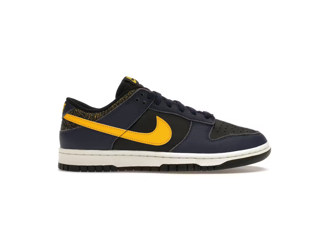 Nike Dunk Low Vintage Michigan